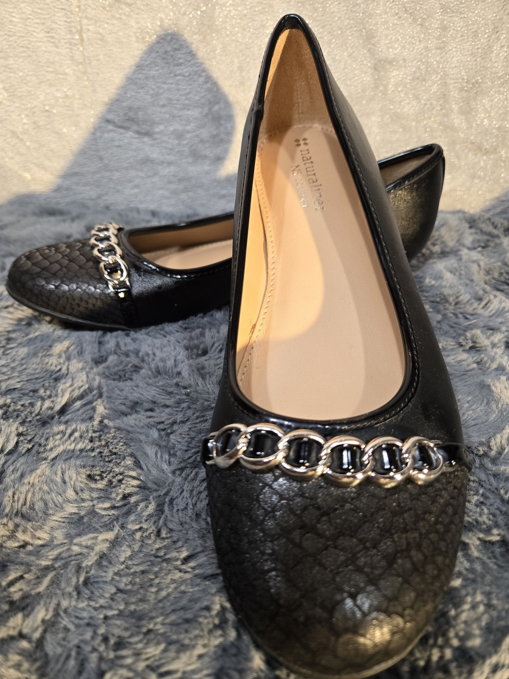 Naturalizer Black Chain-Trim Ballet Flats